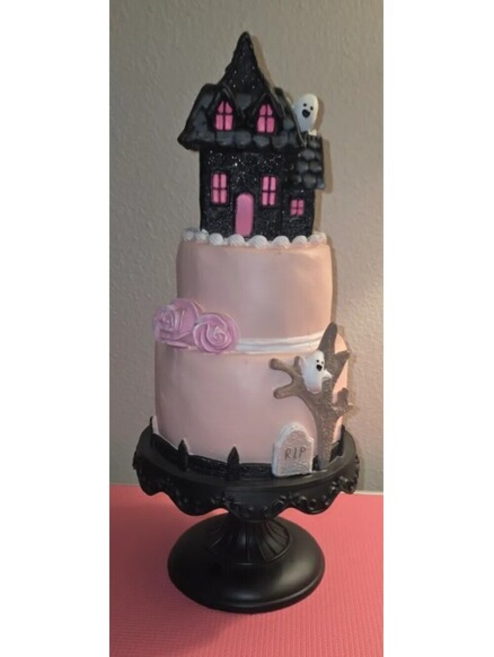 PINK HALLOWEEN FAUX CAKE HAUNTED HOUSE GHOST PEDESTAL STAND CRACKED BASE DAMAGED